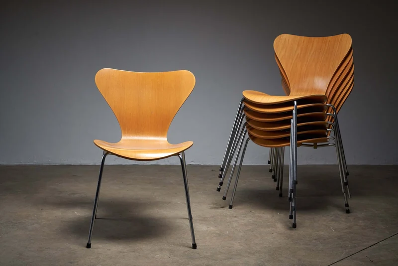 Arne Jacobsen model 7 chair