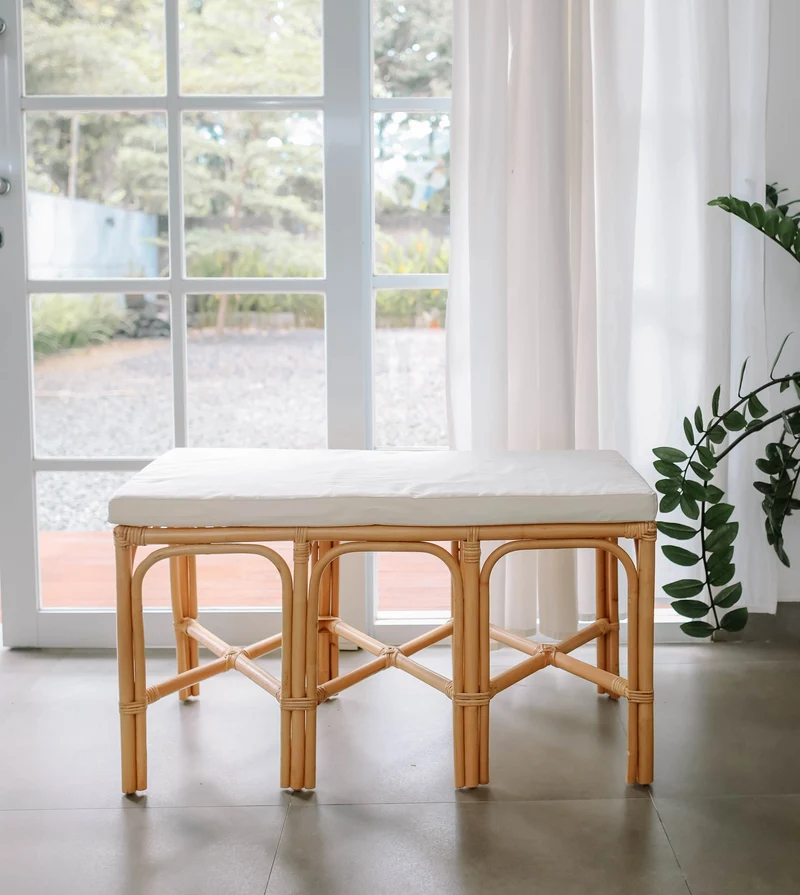 Banc Nordlys en rotin naturel et tissu beige SULAWESI