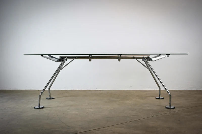 Nomos Table by Norman Foster for Tecno Italy
