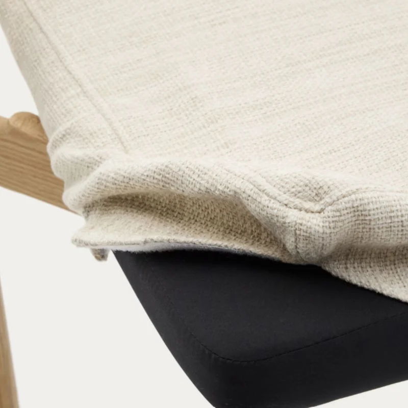 Lot de 6 chaises KAVE HOME Alocs en bois de chêne et tissu beige