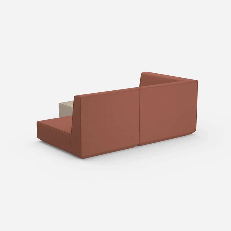 Ecksofa mit tiefer Sitzfläche und hoher Rückenlehne