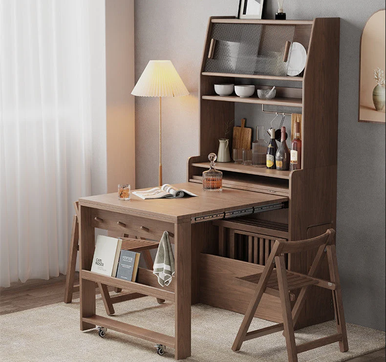 Armoire huche avec table extensible et chaises pliantes