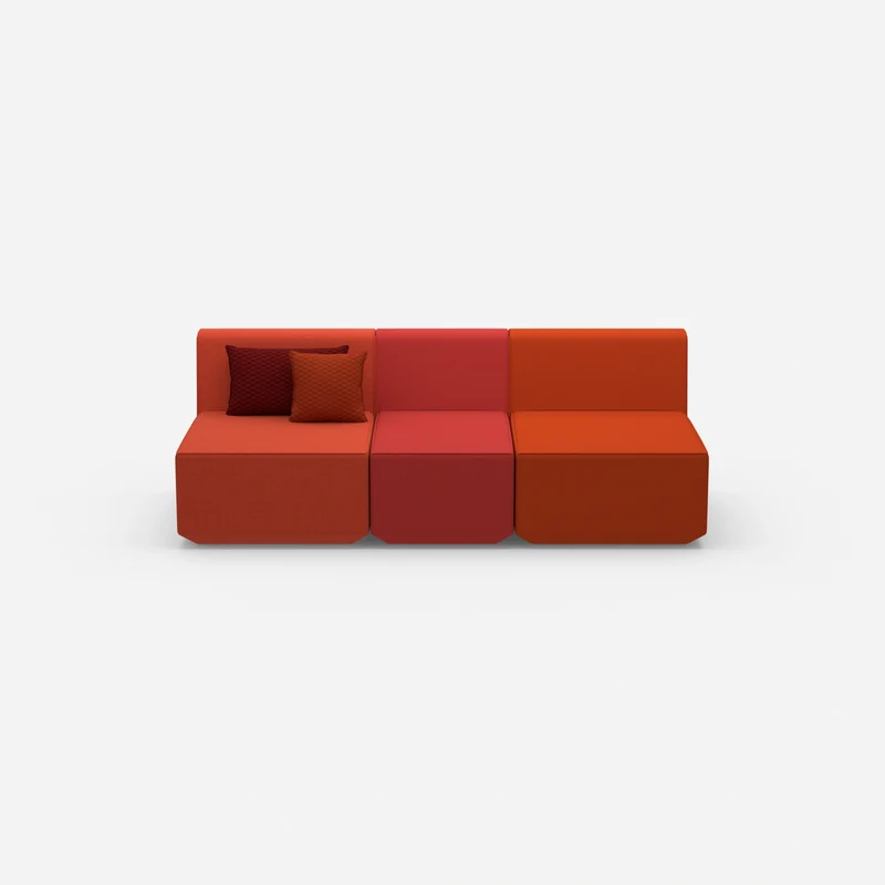 Rotes Dreisitzer Sofa