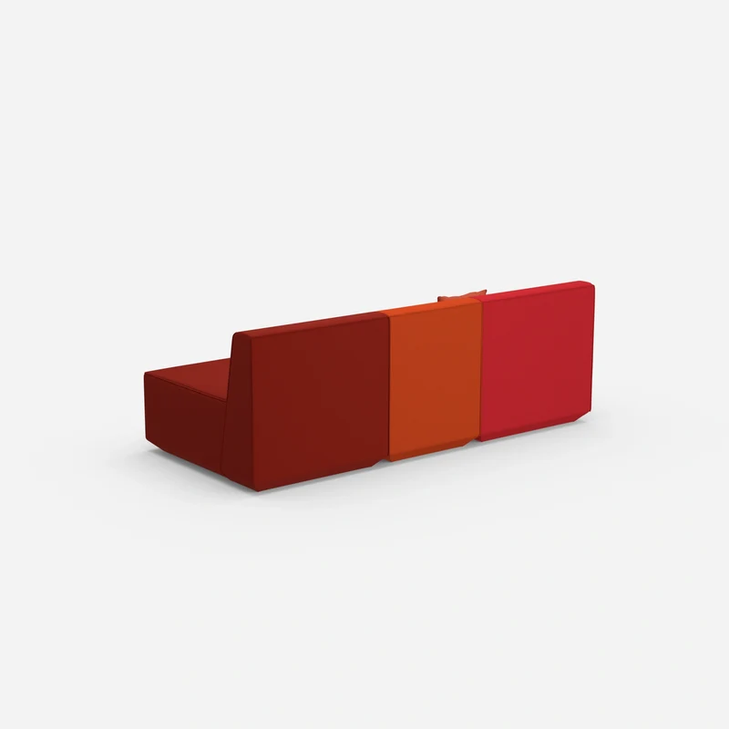 Rotes Dreisitzer Sofa