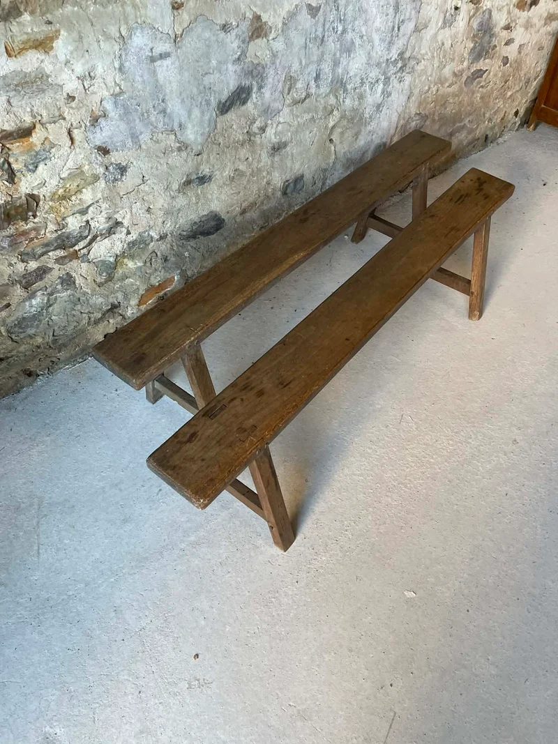 Lot de 2 bancs ancien en bois massif – style rustique