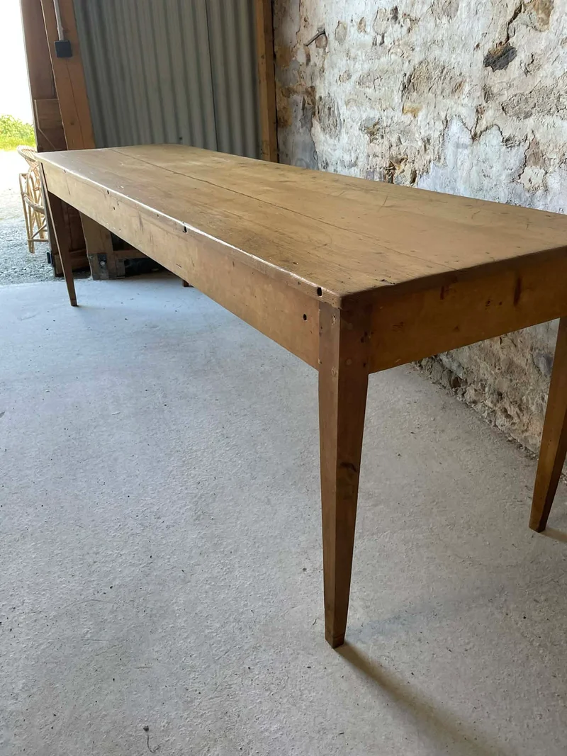 Table ancienne en bois pieds fuseaux