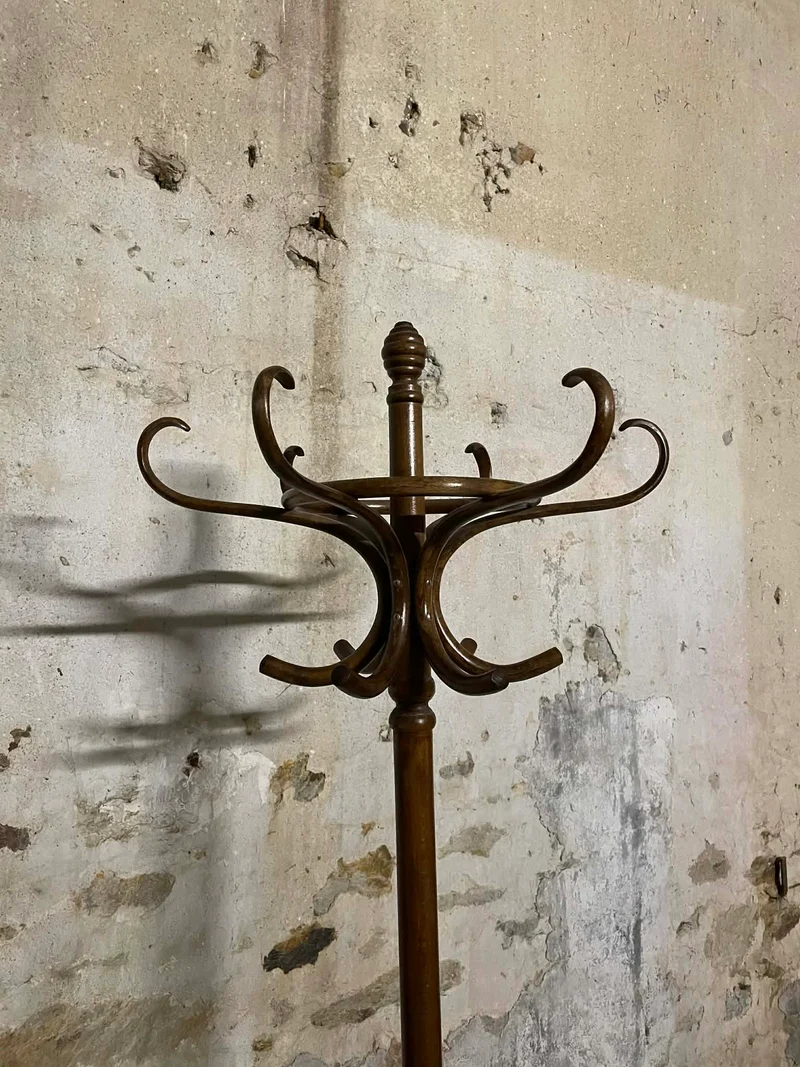 Porte-manteau bois cintré style bistrot Thonet
