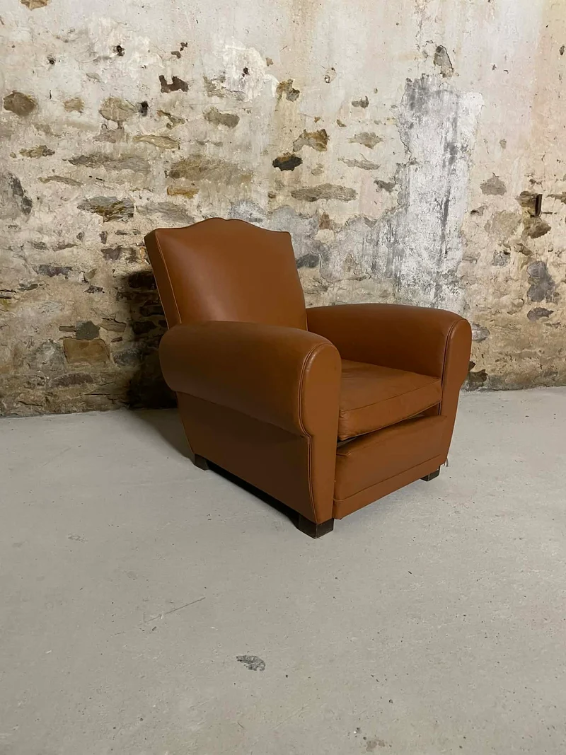 Paire de fauteuils vintage en simili cuir camel style club