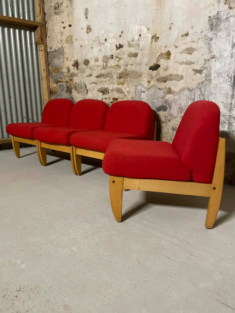 Chauffeuses vintage tissu rouge et bois clair