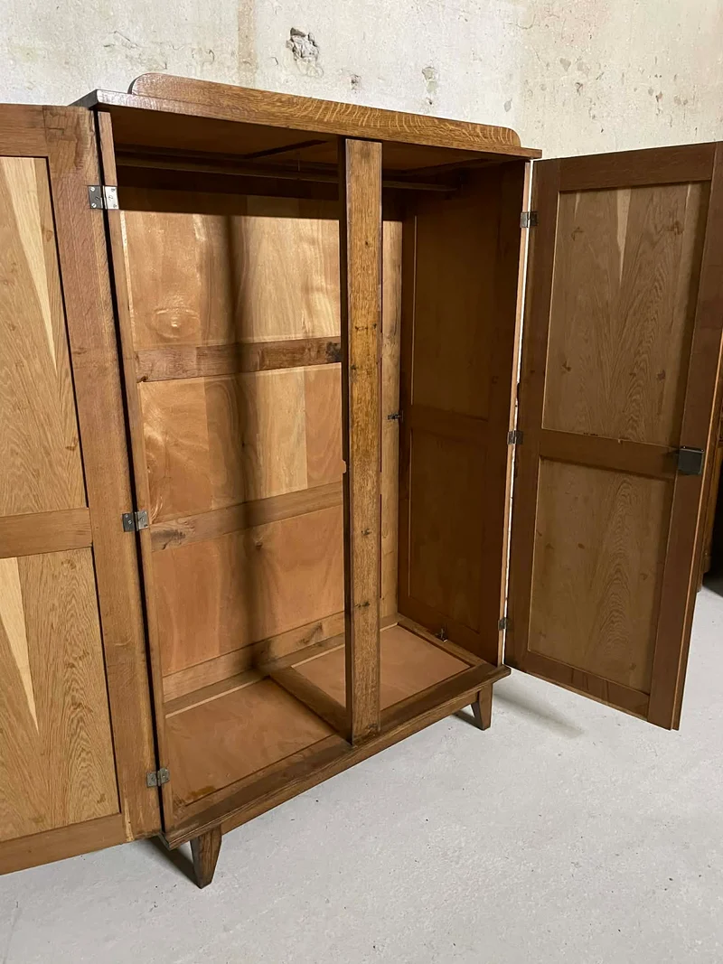 Armoire penderie ancienne en chêne massif