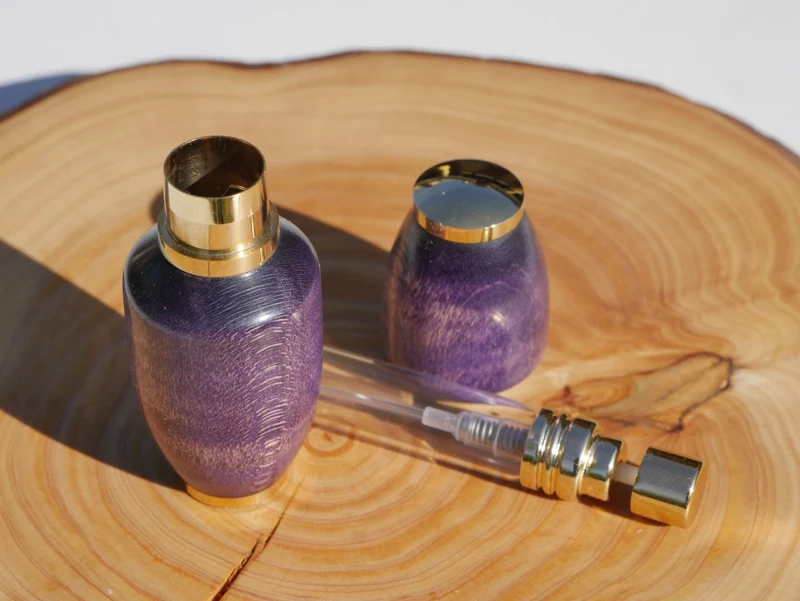Atomiseur à parfum en bois
