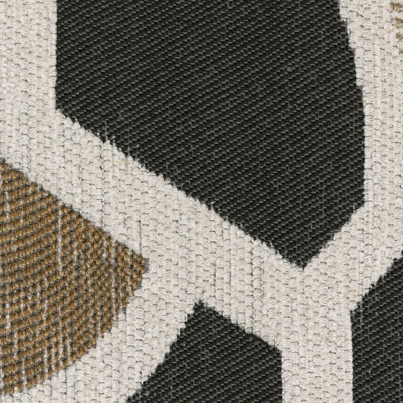 Sofa en tissu beige pâle avec coussins - Heartcort