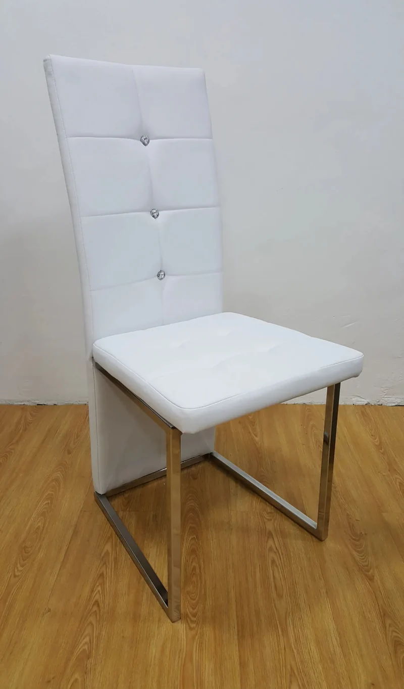 CHAISE