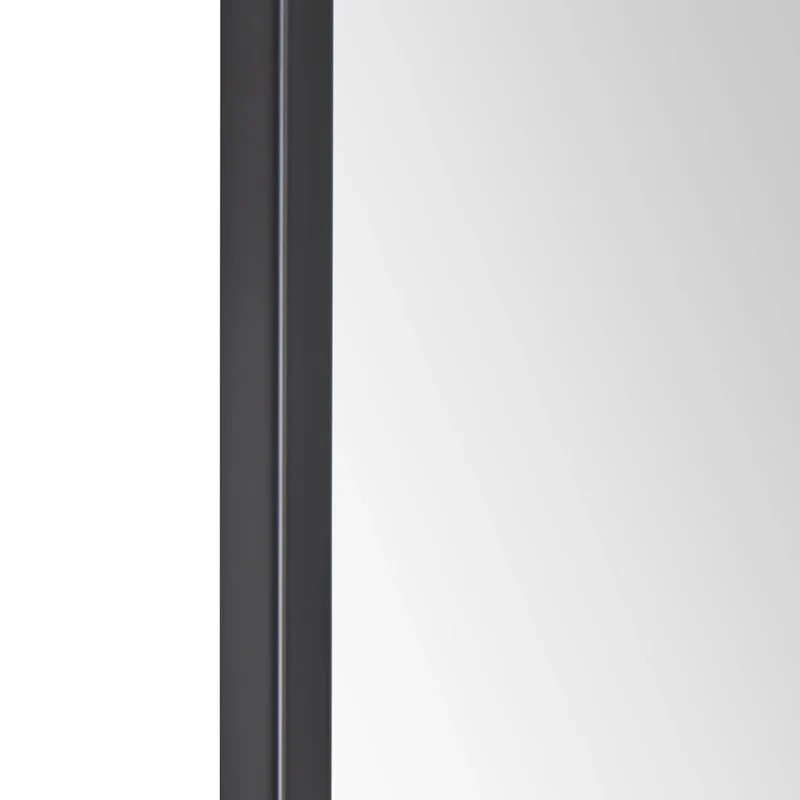 Miroir avec un cadre en fer noir mat 24 x 36 po - Jackline