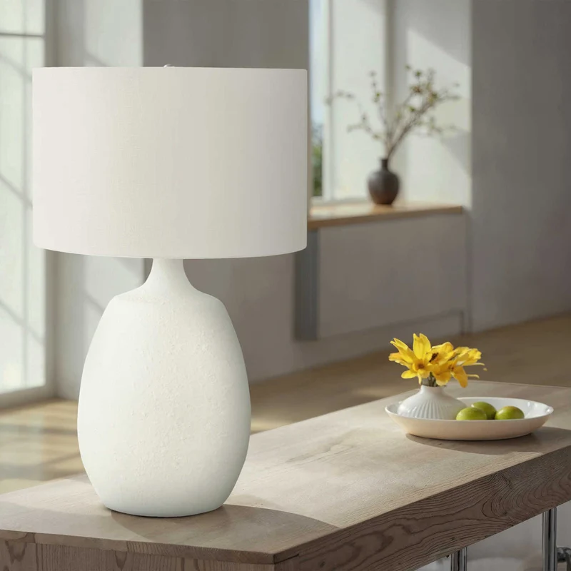 Lampe de table en résine crème texturée 26 po - I 9609