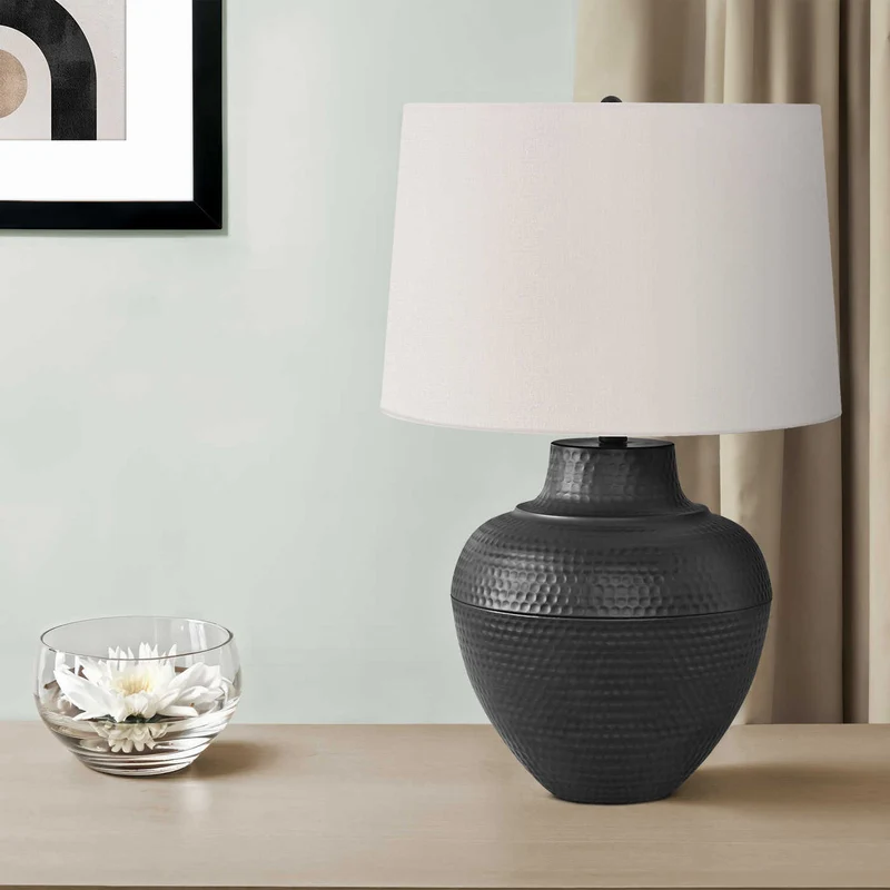 Lampe de table en métal noir texturé 26 po - I 9615
