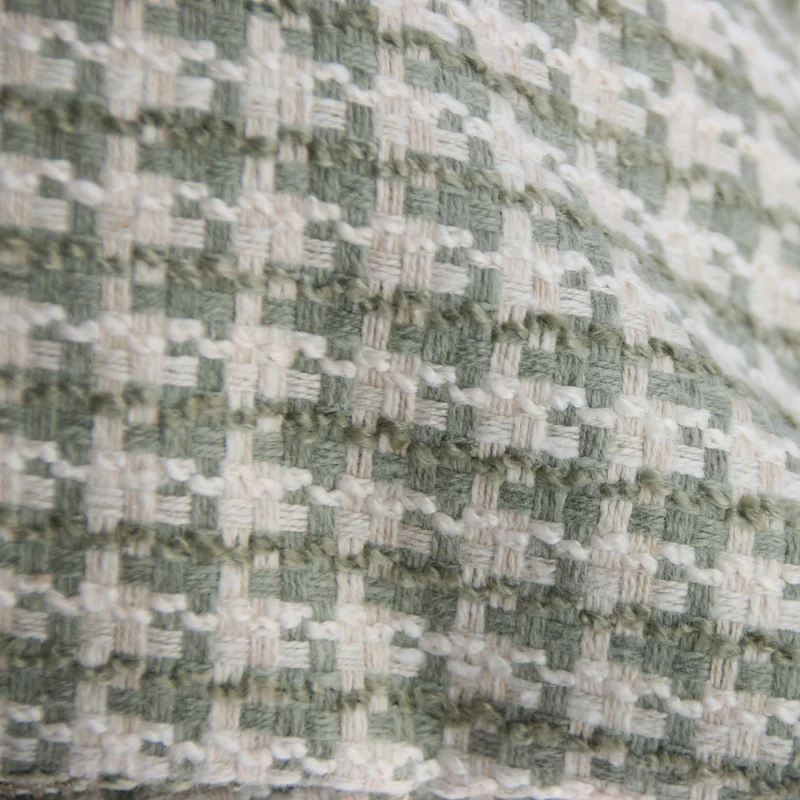 Coussin 22 x 22 po à carreaux - Karina