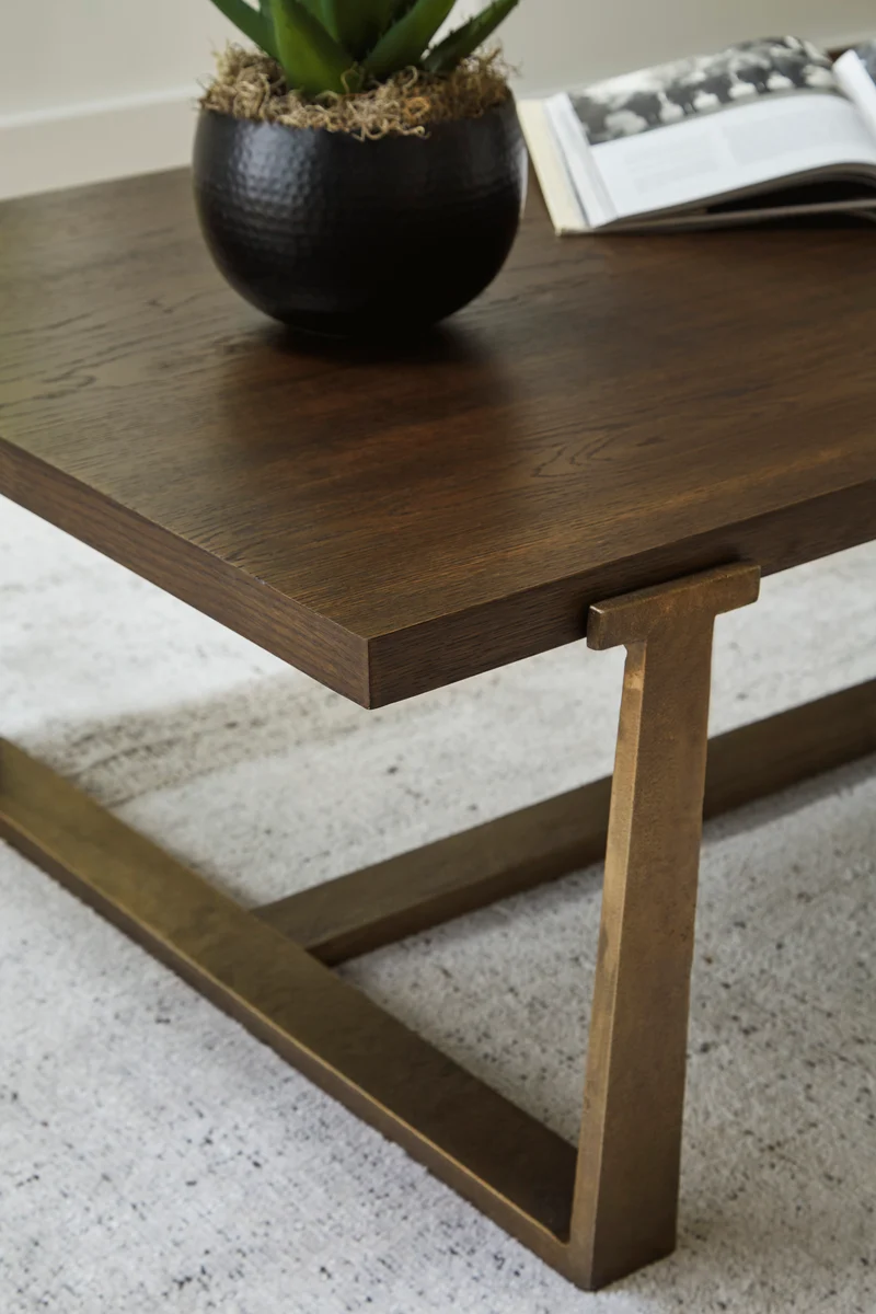 Table basse en placage de bois brun foncé et aluminium - Balintmore