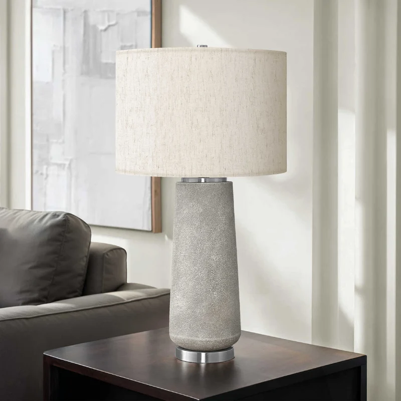 Lampe de table en résine grise texturée 29 po - I 9712
