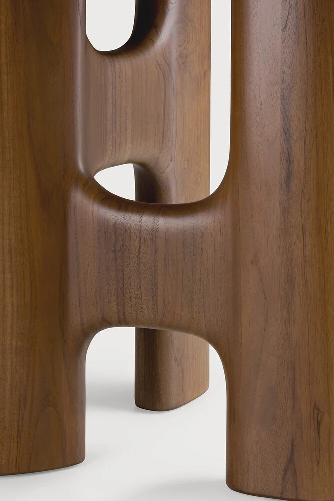 Flow dining Table - Teak Wild Brown