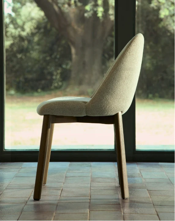 Meila chair in beige chenille with legs in walnut finish