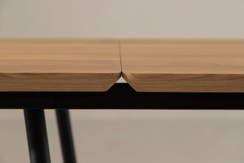 MARTA Table à manger extensible en chêne
