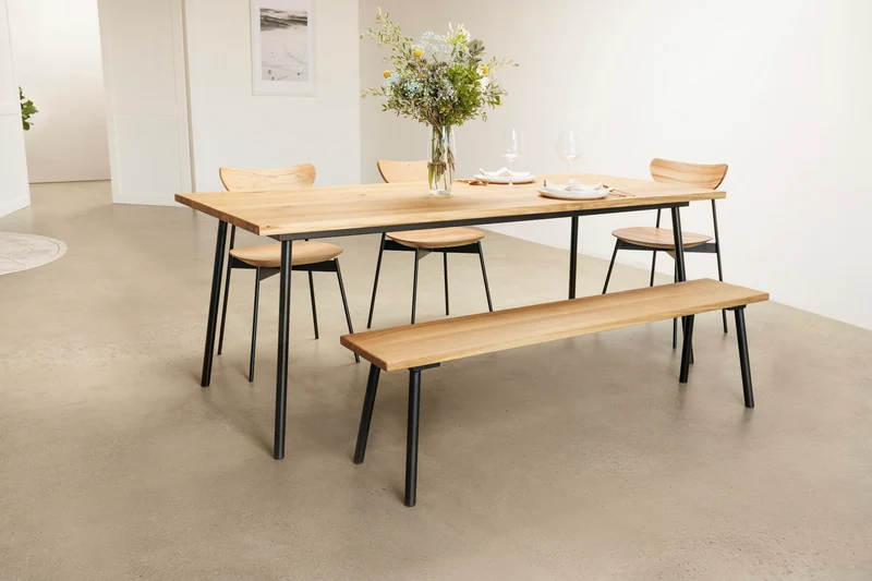 MARTA Oak Dining Table