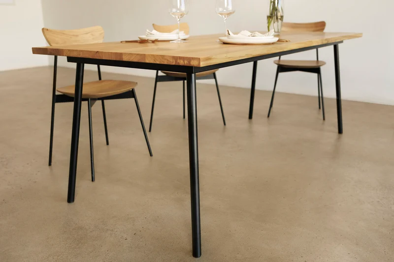 MARTA Oak Dining Table