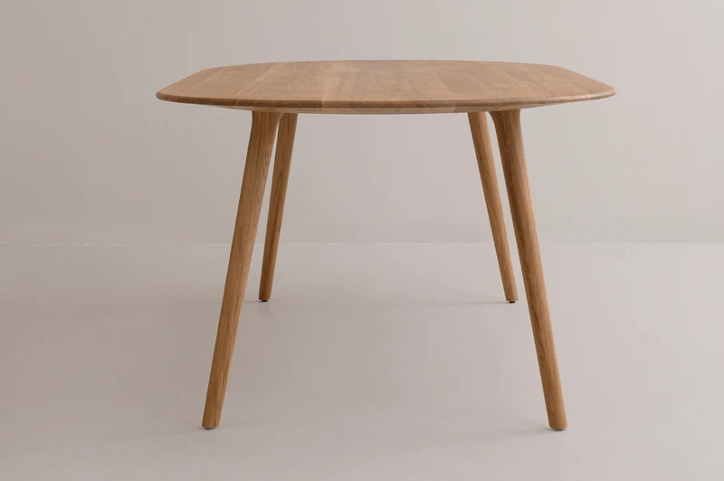 LUCIA Oval Dining Table
