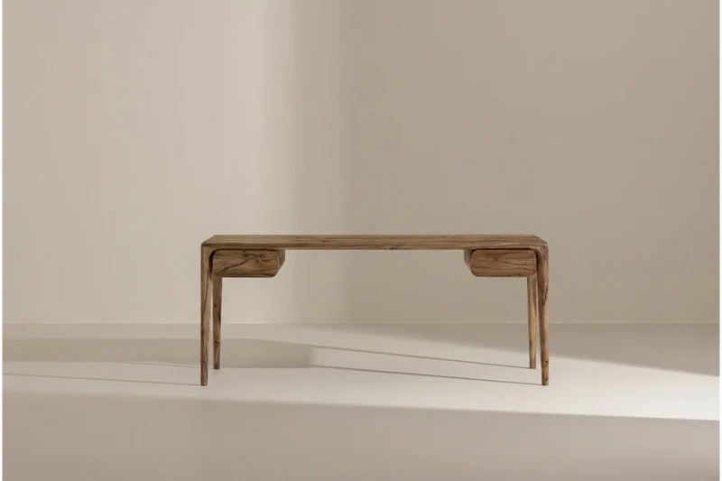 LUNA Desk