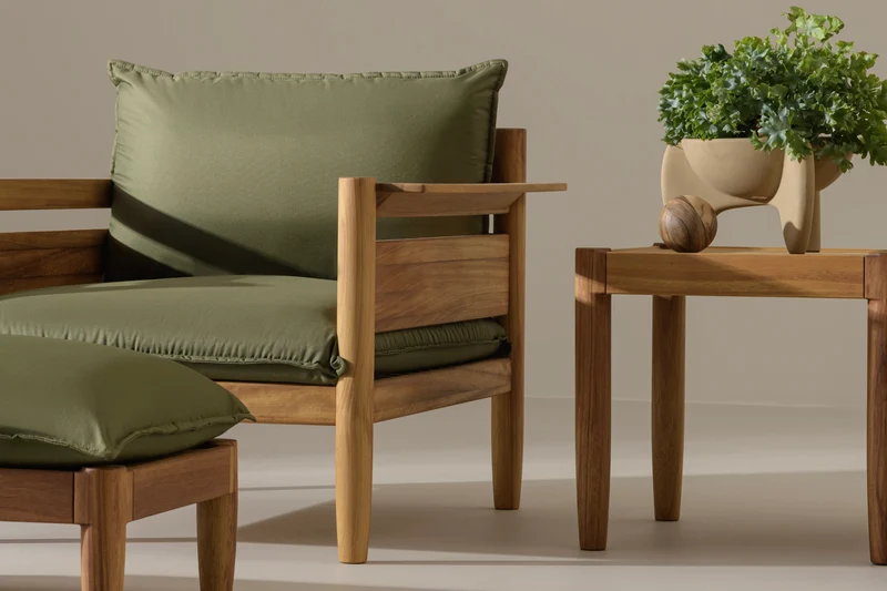 MOS Side Table