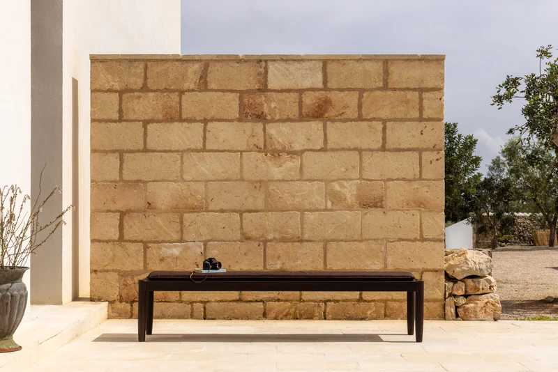 MOS Bench