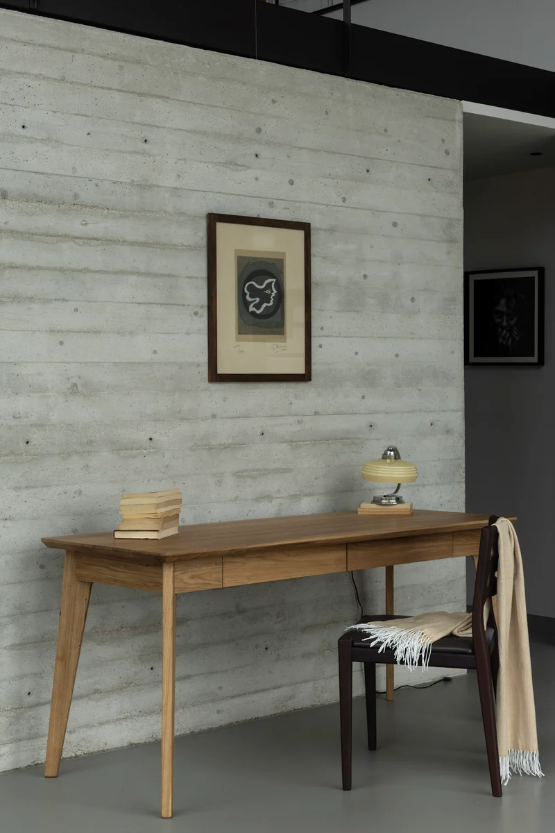 AMBER Desk