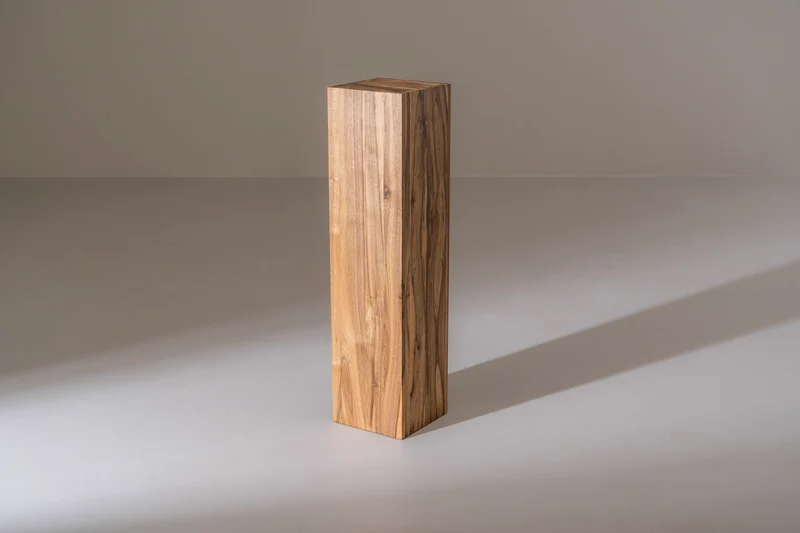 VITALI Pedestal