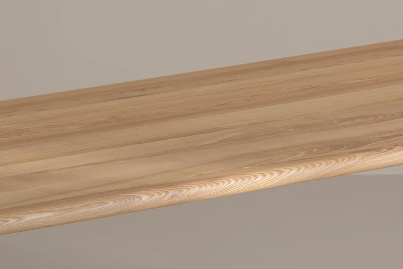 LÜNA Dining Table