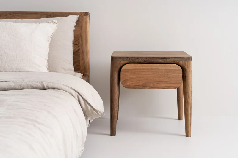 LÜNA Bedside Table