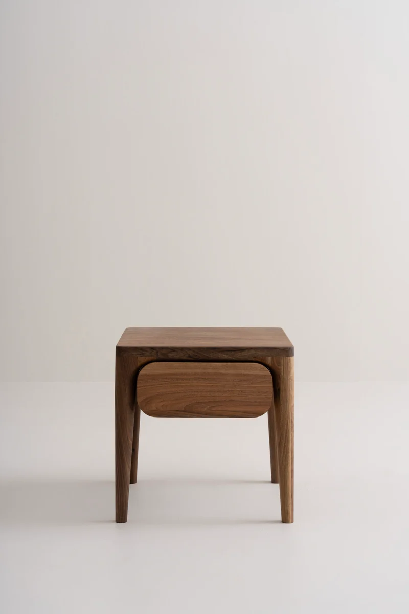 LÜNA Bedside Table