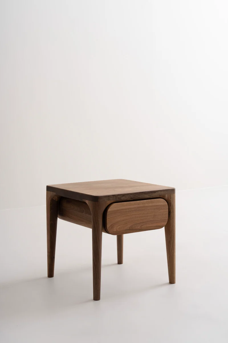 LÜNA Bedside Table