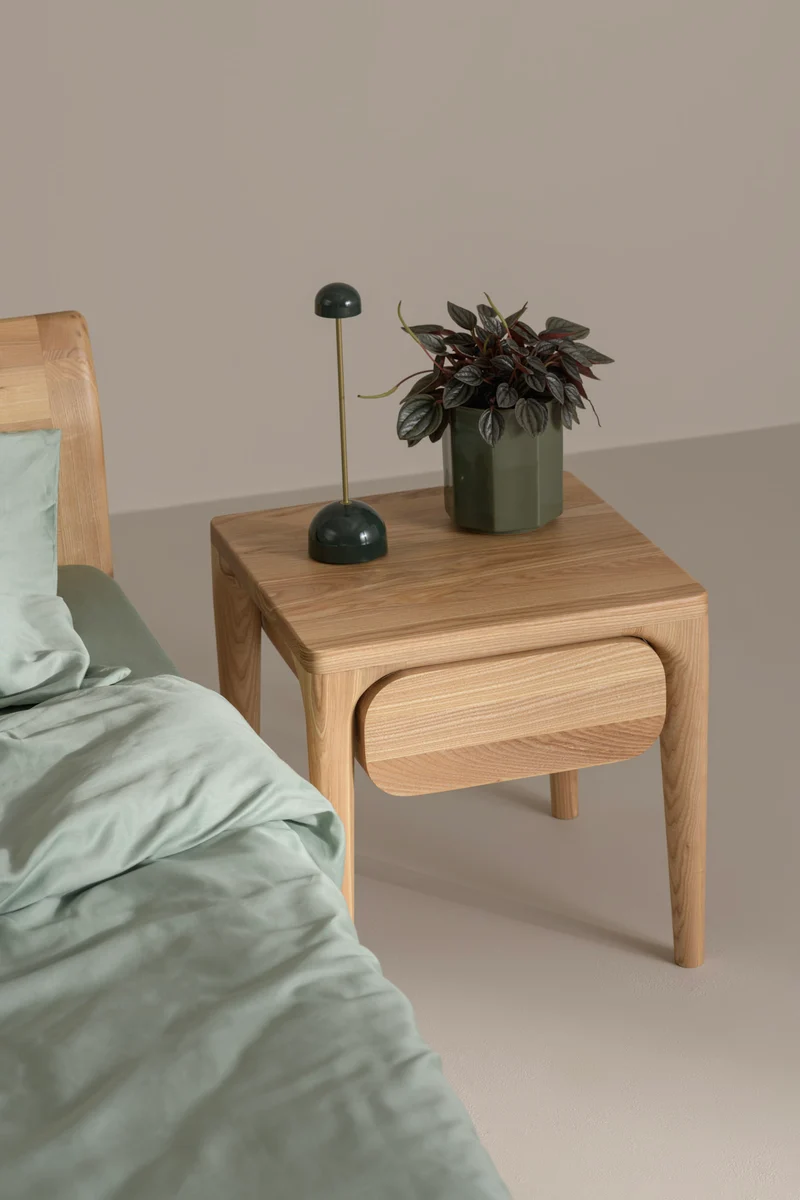 LÜNA Bedside Table