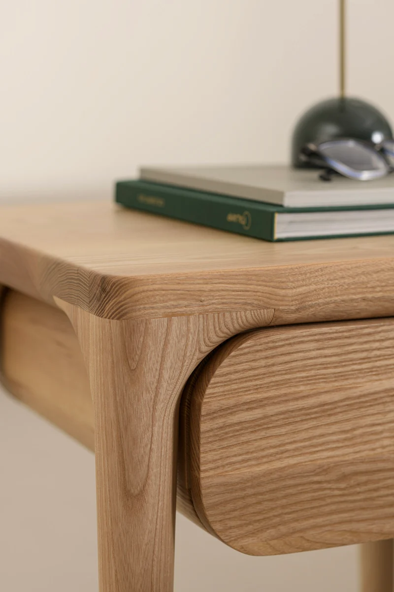 LÜNA Bedside Table