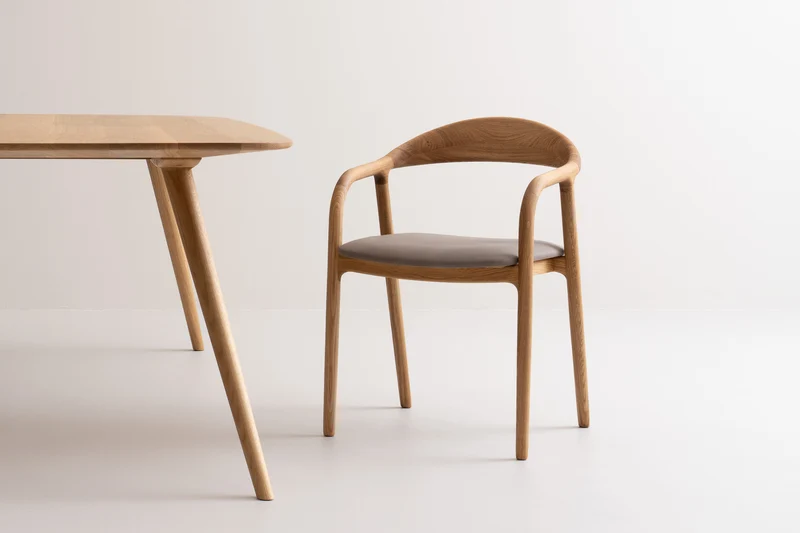 LELA Chaise