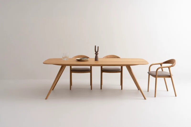 LELA Chaise