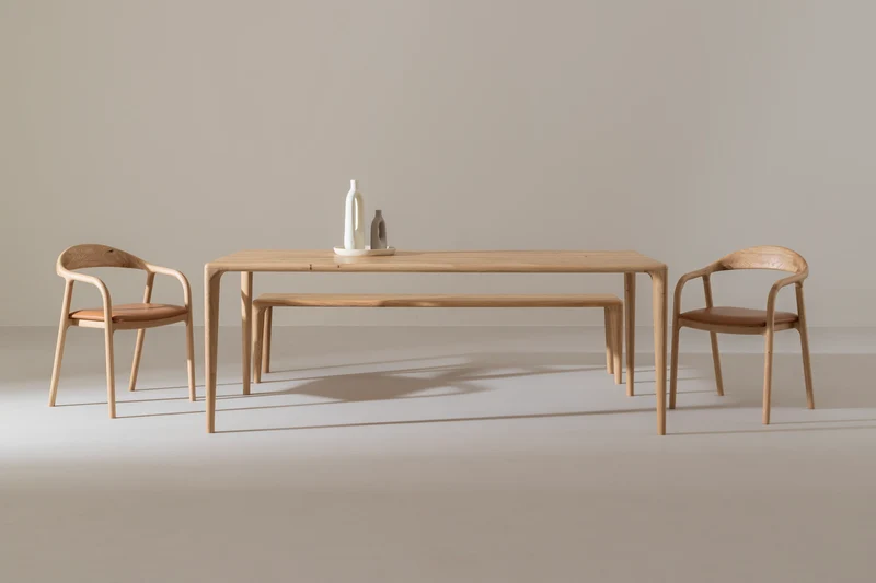 LELA Chaise