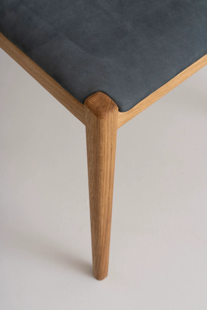 VOSS Dining Chair