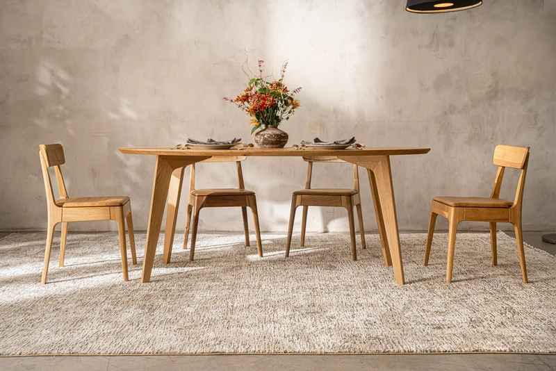 AMBER Oval Dining Table