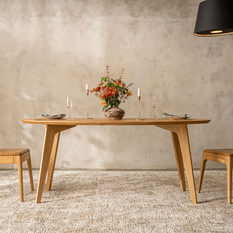 AMBER Oval Dining Table