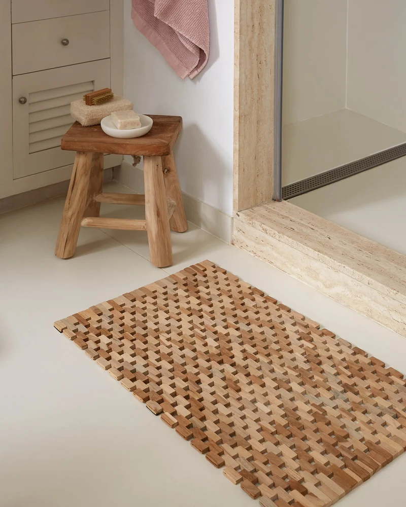 Yumbi footrest