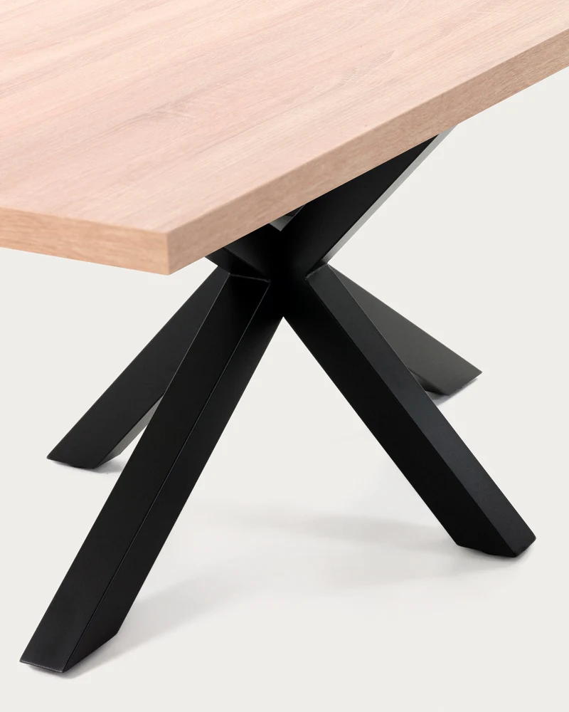 Argo table in melamine with natural finish and steel legs with black finish 160 x 100 cm