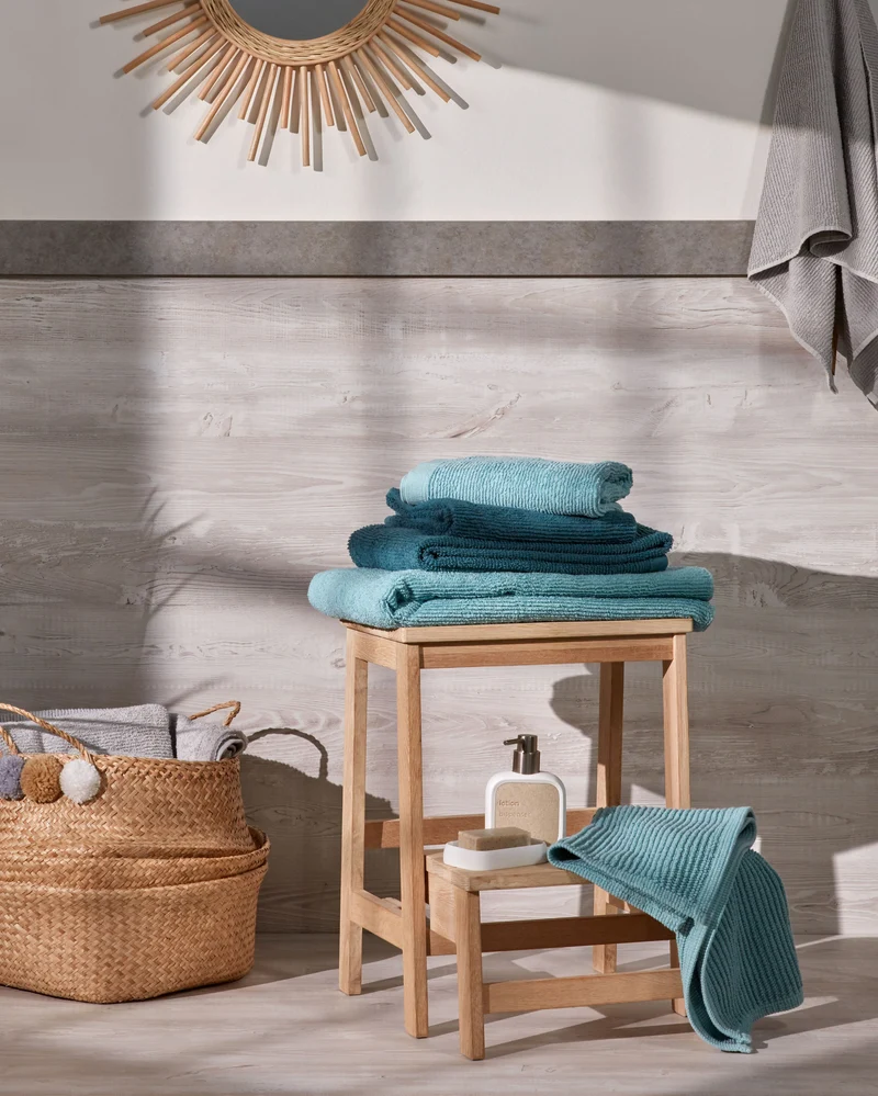 Nell stool with ladder 40 x 43 cm