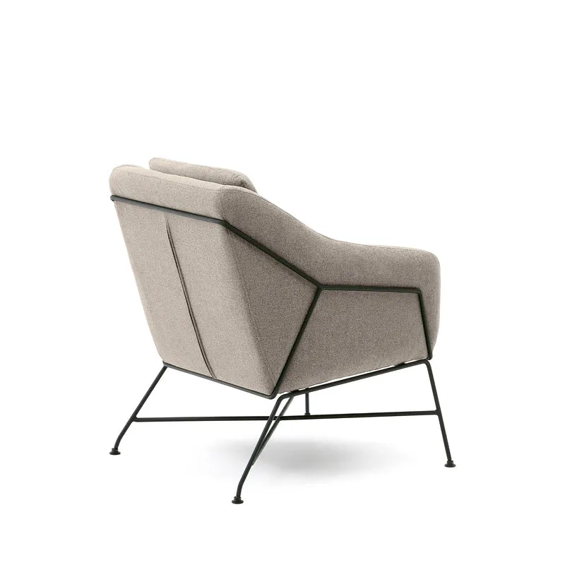 Brida armchair in beige and steel legs with black finish